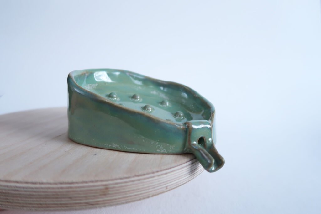 photo of a ceramic soap dish